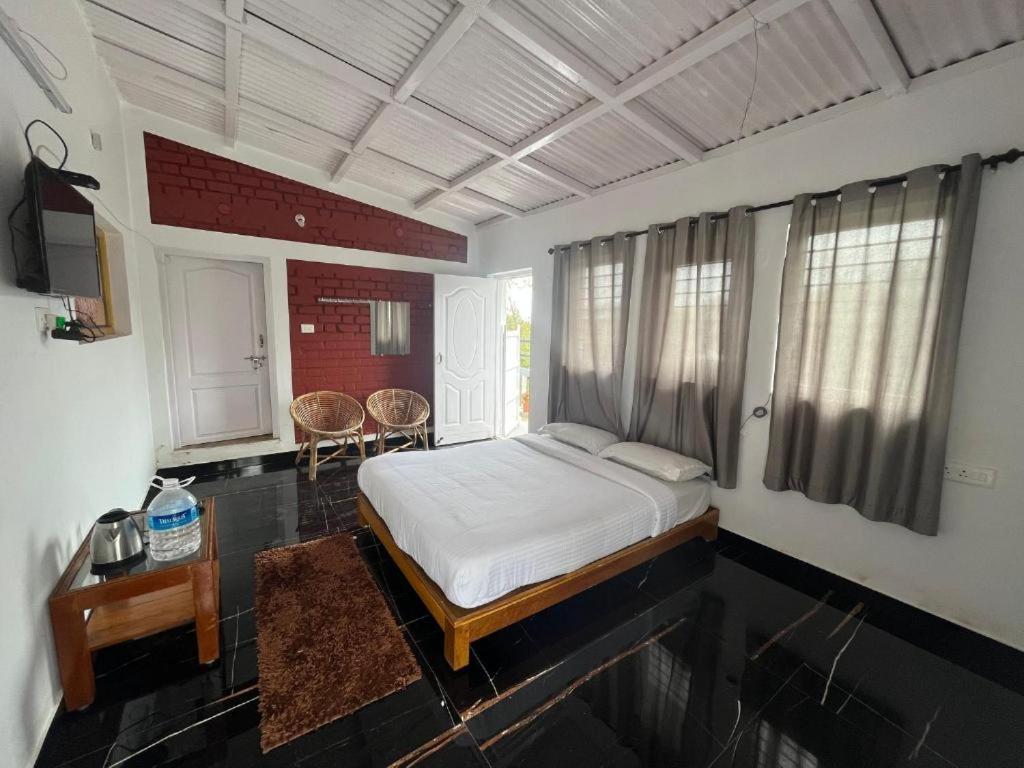 Hill Park Hotel Ooty Ngoại thất bức ảnh